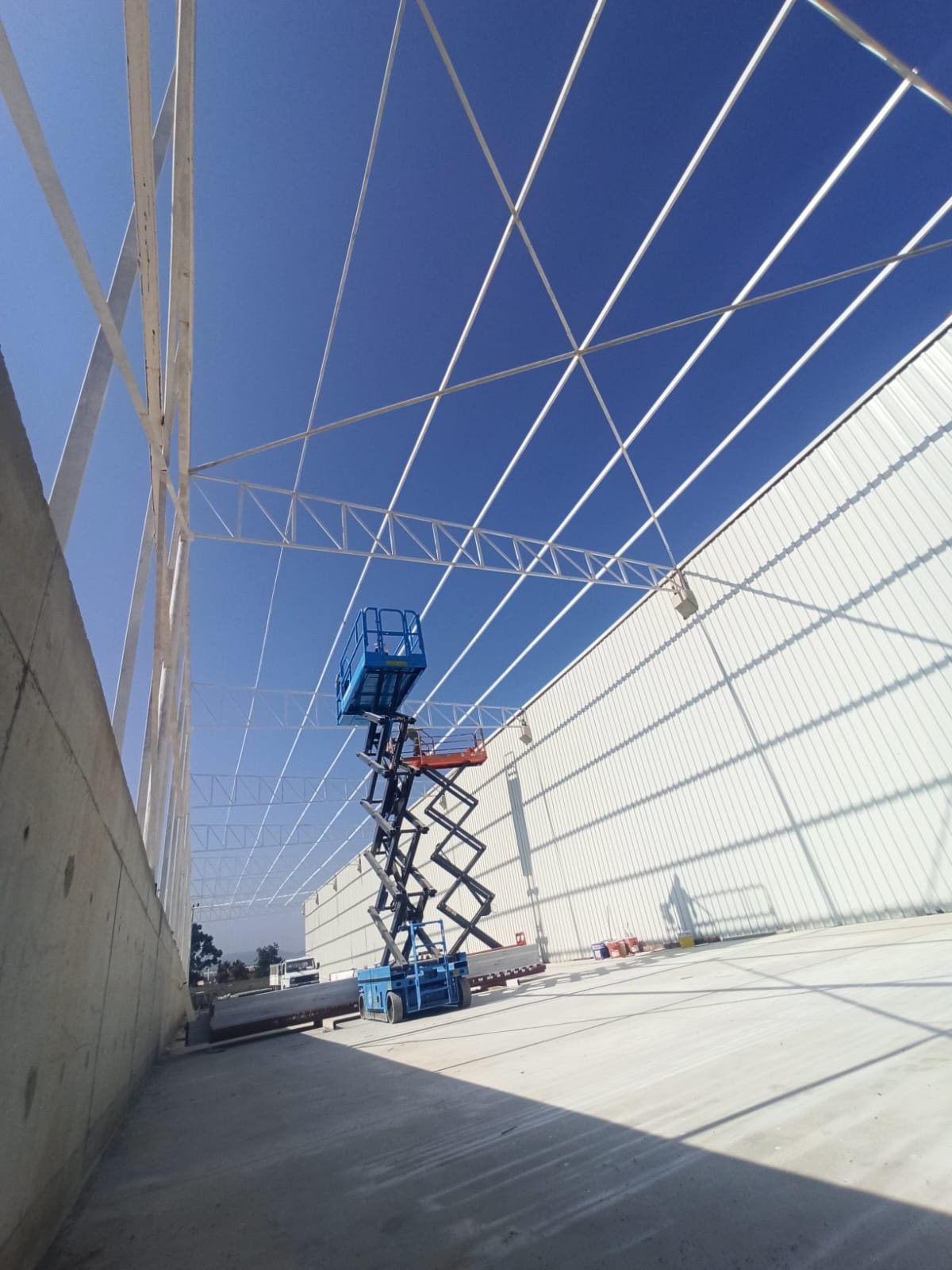 Lojistik Depo ve Hangar &Ccedil;elik &Ccedil;atı Projesi - G&ouml;rsel 2
